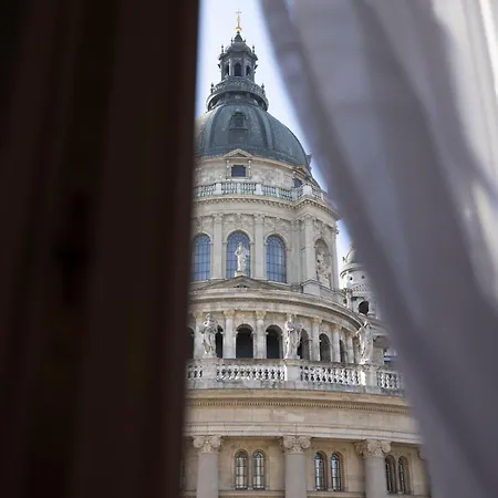 Luxurious W/ A Stunning View To The Basilica Apartamento *